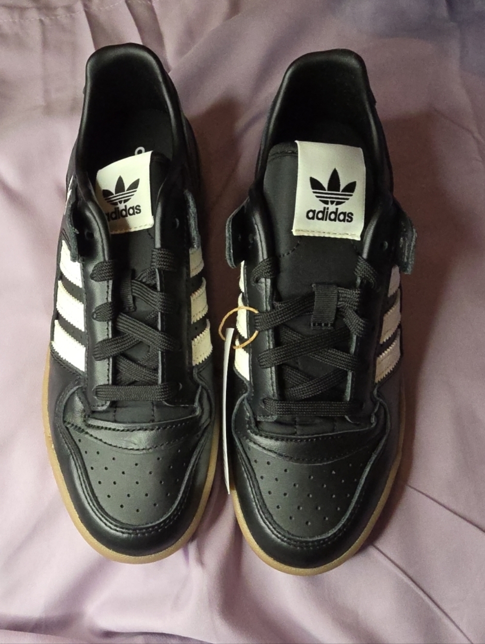 Adidas Forum Low CL Size 5.5 Big Kids